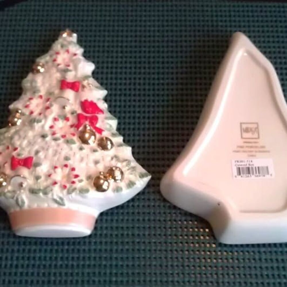 VINTAGE MIKASA Fine Porcelain New Holiday Elegance CHRISTMAS Candy Tree Dish/Lid